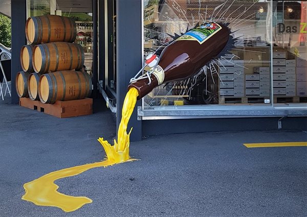 3D PRINTED BEER BOTTLE BREAKS THROUGH GLASS